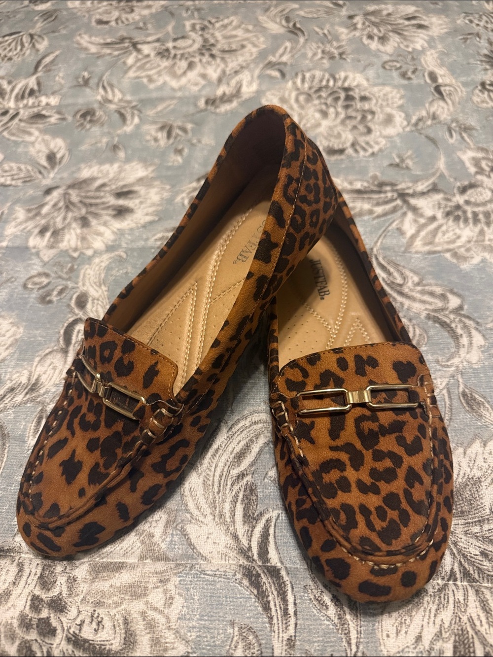 Leopard flats